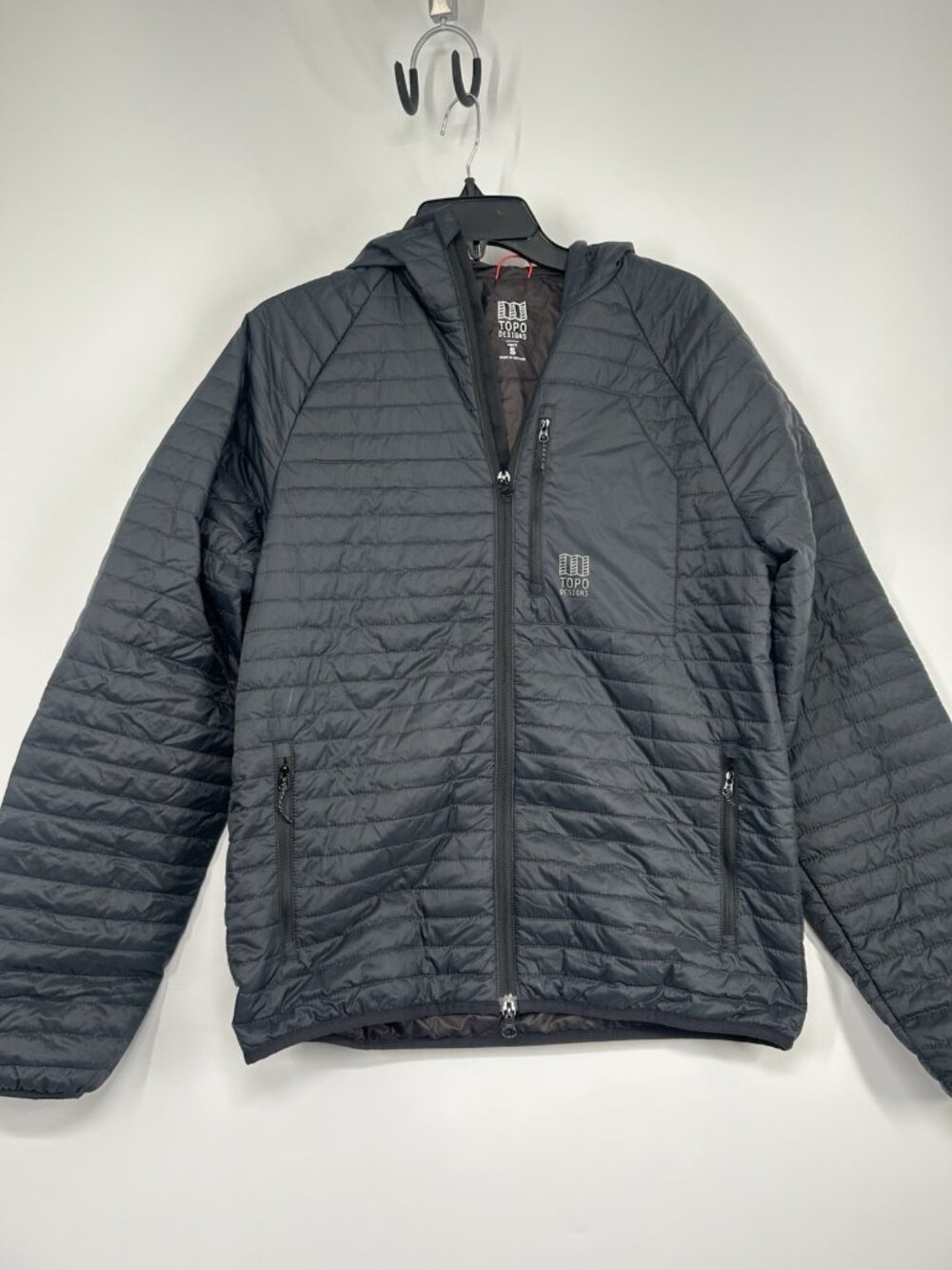 Topo Designs Puffer hoodie zip pockets  Mens S black full zip Jacket